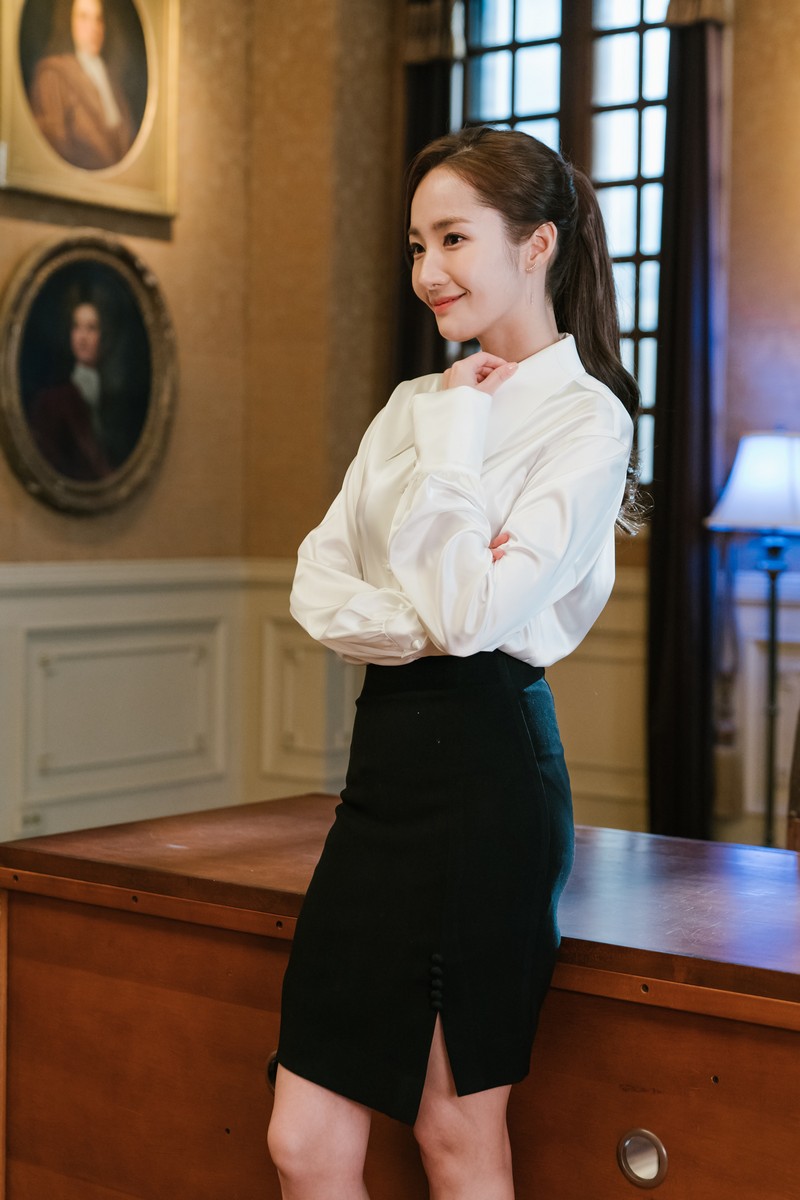 LOOK: Park Min Young as Mariel Kim on "What's Wrong With Secretary Kim